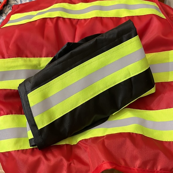 Role Play costume set kids. Ages 3+ excellent condition! - Picture 4 of 8